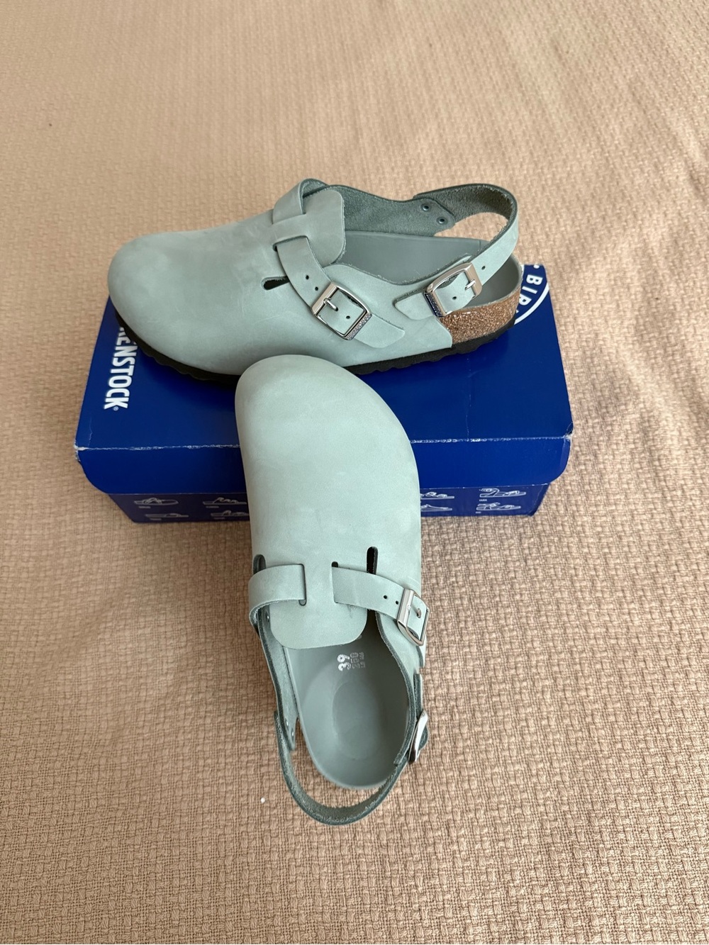 Birkenstock Women's pure Sage Closed-Toe Clog Sandals Sz 39( 8.5 us) NWB